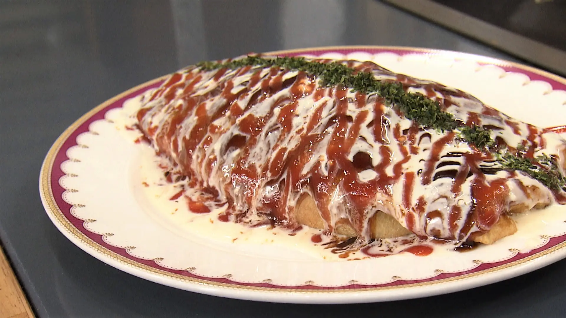 クレープ焼そば（ミックス）760円（税込）