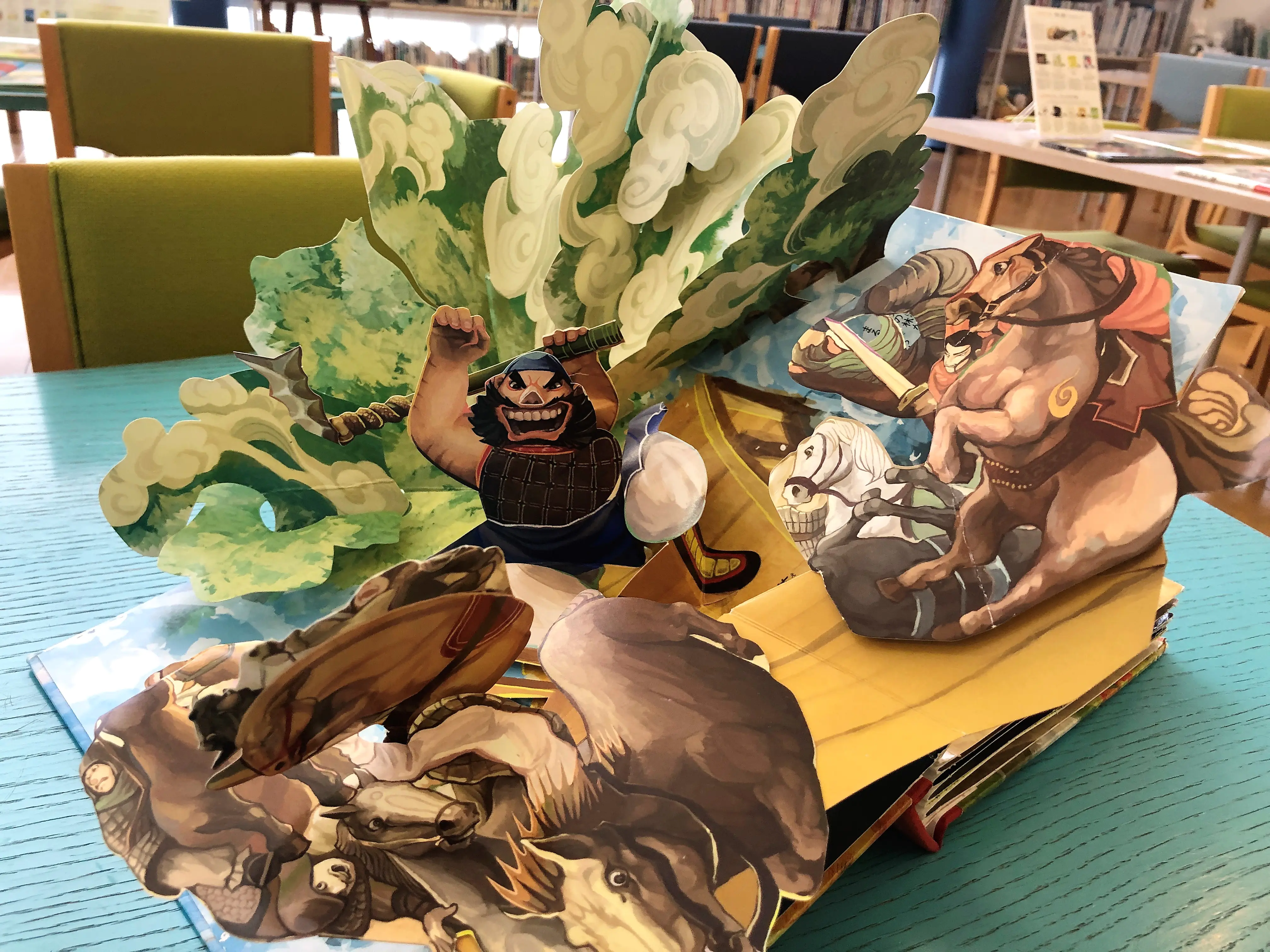 世界中の絵本が1万冊超！大人もハマる【絵本の博物館】｜おでかけ｜nan