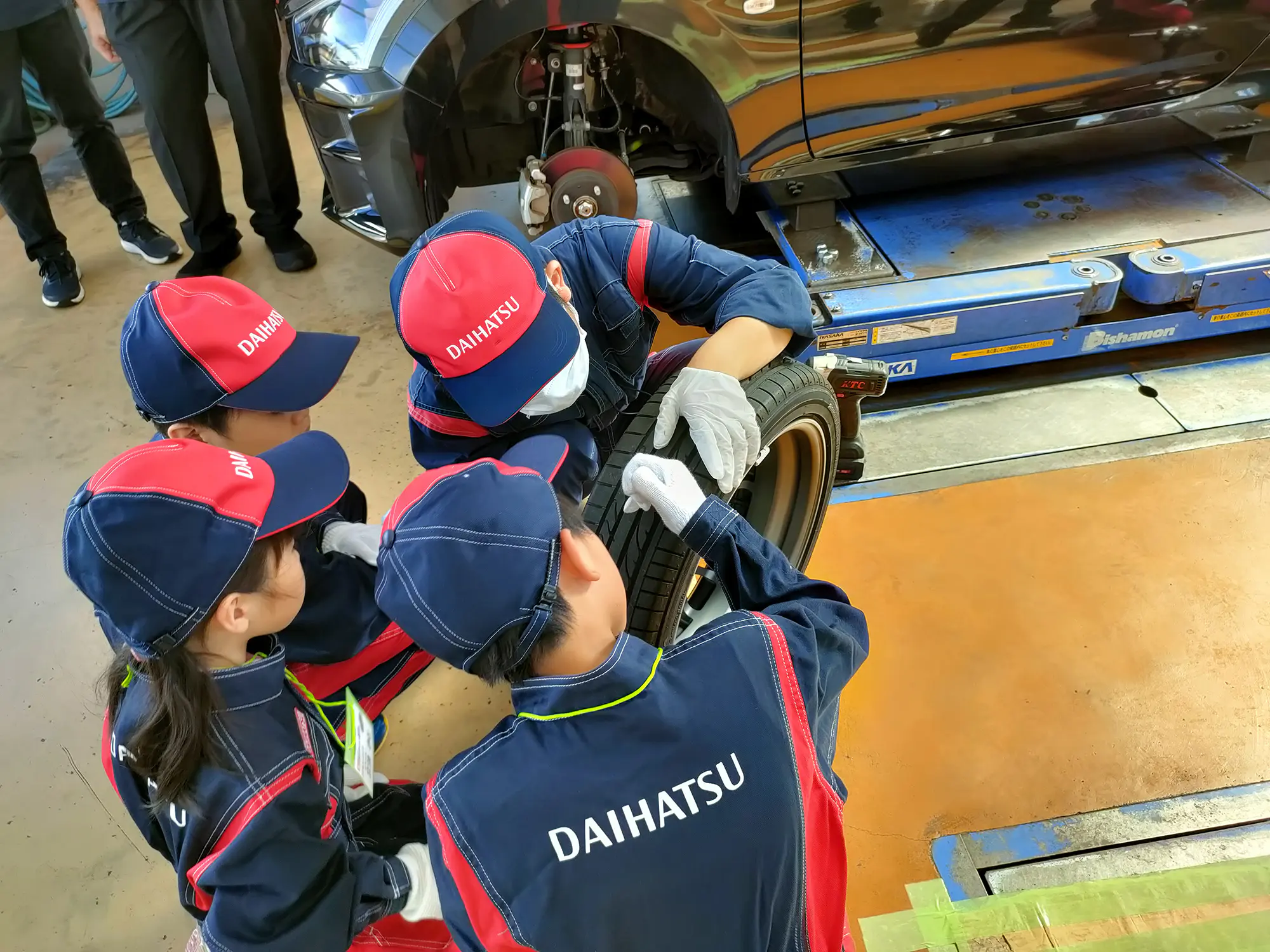 ゼルダとスプラ大好き
家ではなかなか出来ない作業が出来て、とても嬉しかったです。車について本でも学んでいますが、実際にさわることで、もっと勉強になりました。
ありがとうございました!