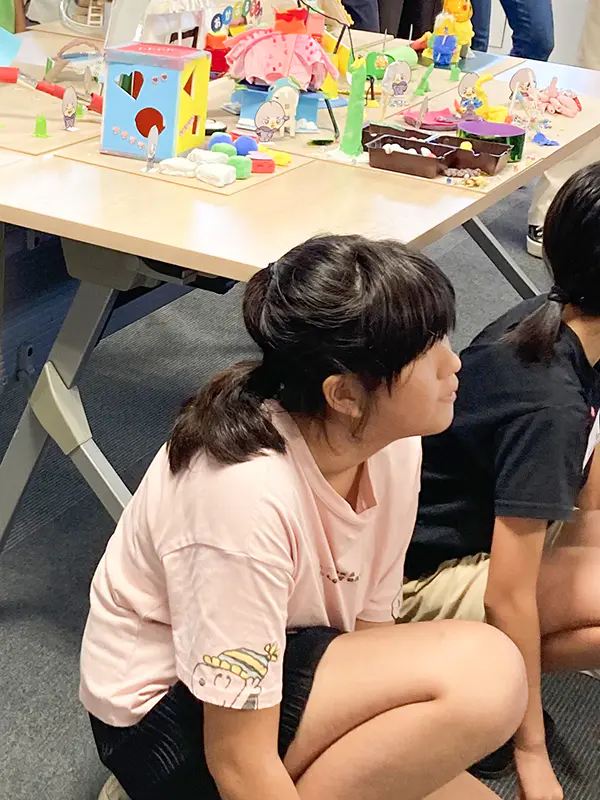 sion
おかぷるランドに置きたい遊具を作りました。思ったのと少し違ってしまいましたが、なんとか出来て良かったです。作っている時は、とても楽しかったです。