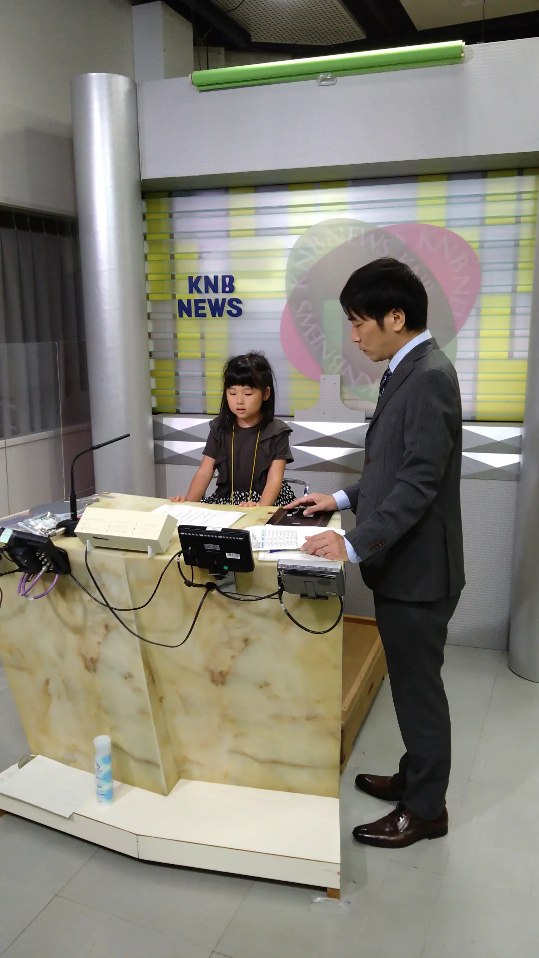 みっちゃん
いつもラジコできいているKNBのラジオばんぐみにでることができてたのしかったです。おおきくなったらKNBのアナウンサーになりたいです。

