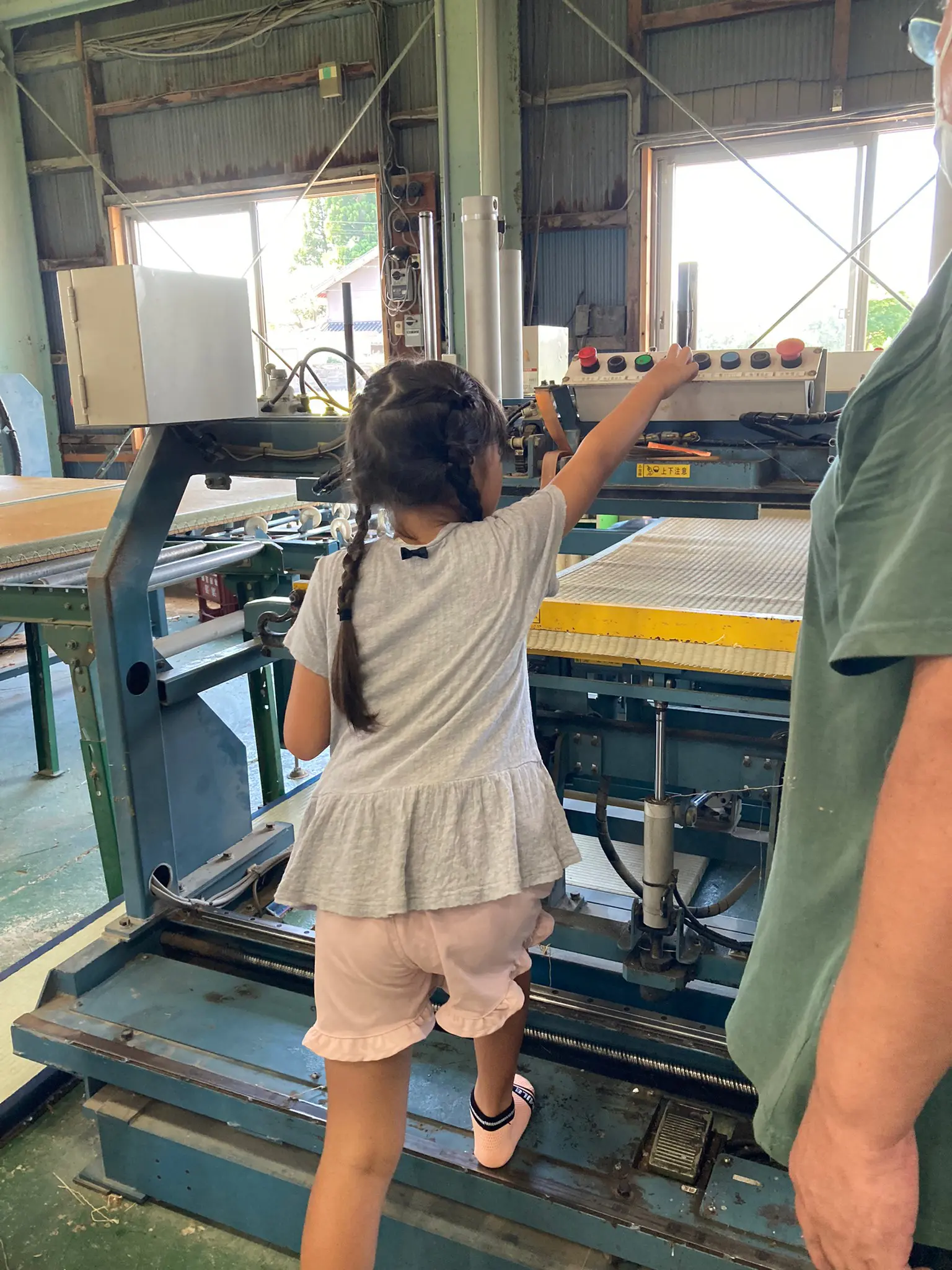あゆか
小さな畳を手作りしたのが楽しかった。大きな畳を作るのは大変そうだと思った。

