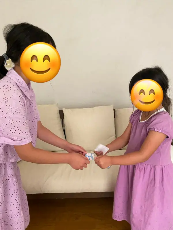 ねこねこあらし
妹と名刺交換をしました。
初めてだったので、楽しかったです。