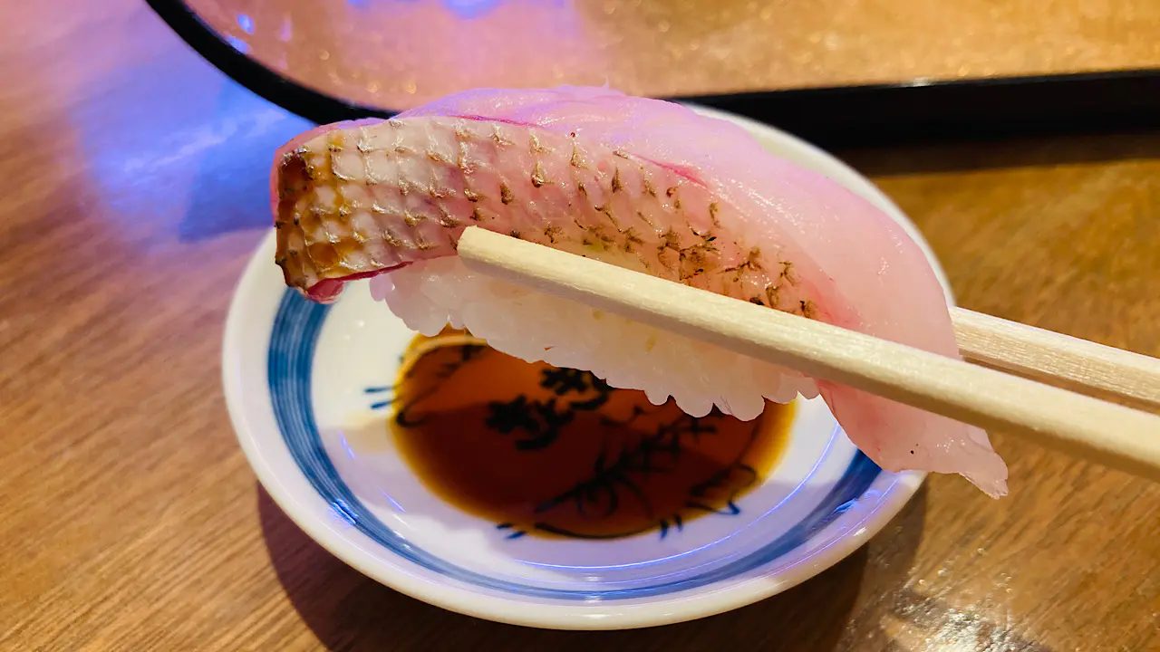 ノドグロ