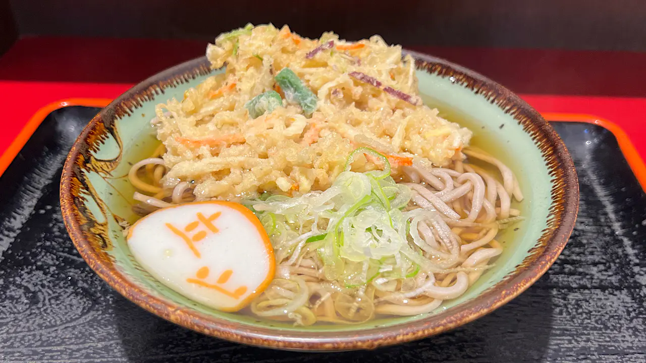 かき揚げそば（560円）