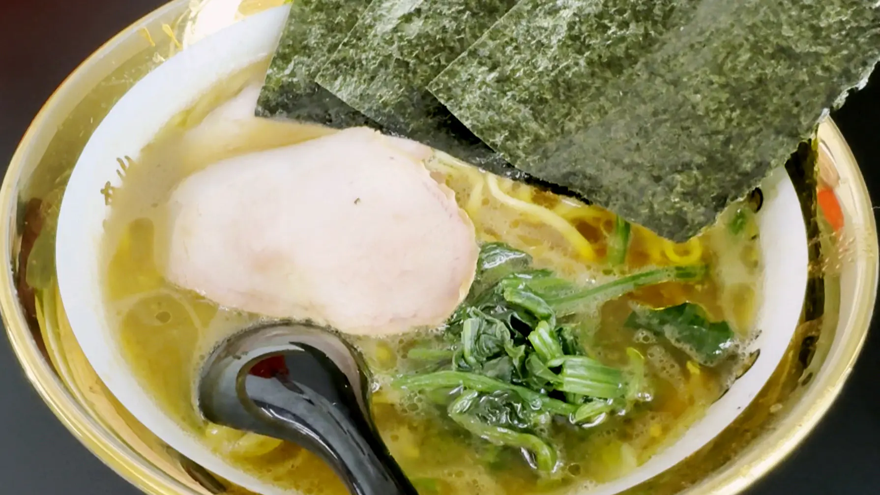 吉村家の直弟子四天王!! 北陸・富山を代表する魚津の家系ラーメン【はじめ家】先着10名限定で豪華黄金丼 での提供も｜グルメ｜nan-nan｜富山を楽しむオススメ情報