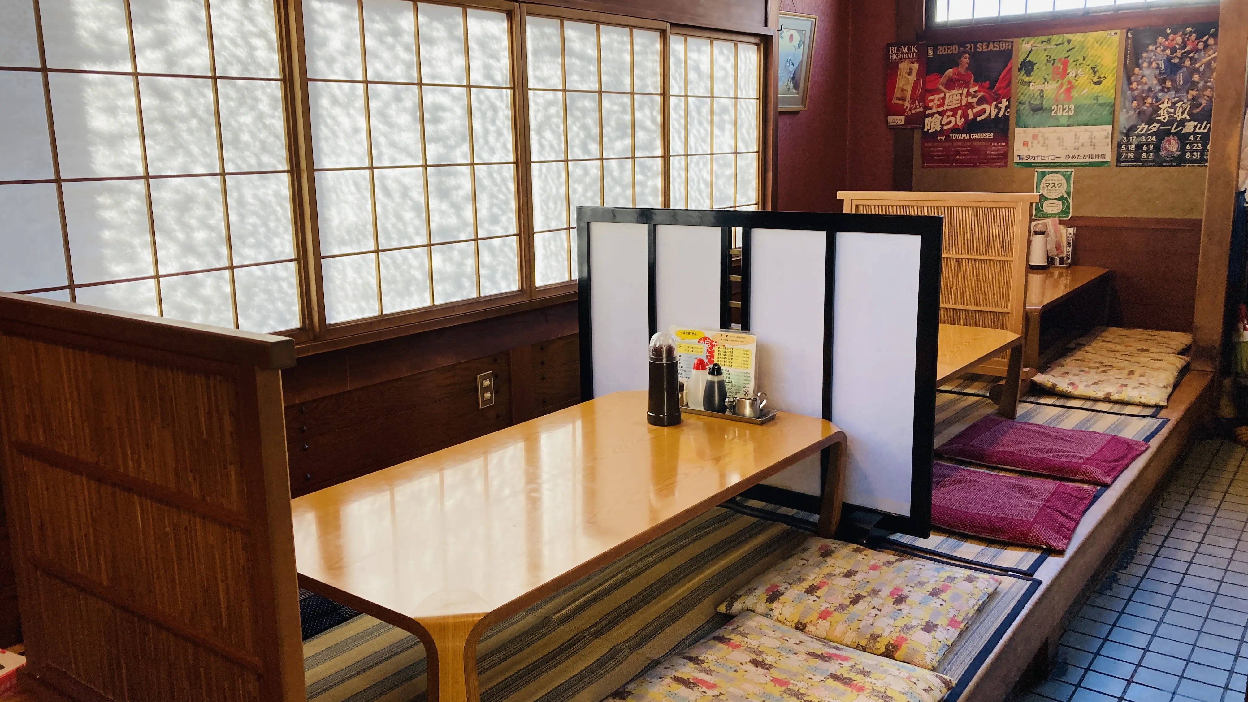 羽根つきパリパリ！にゃんとおいしい富山の手作り餃子【娘娘餃子