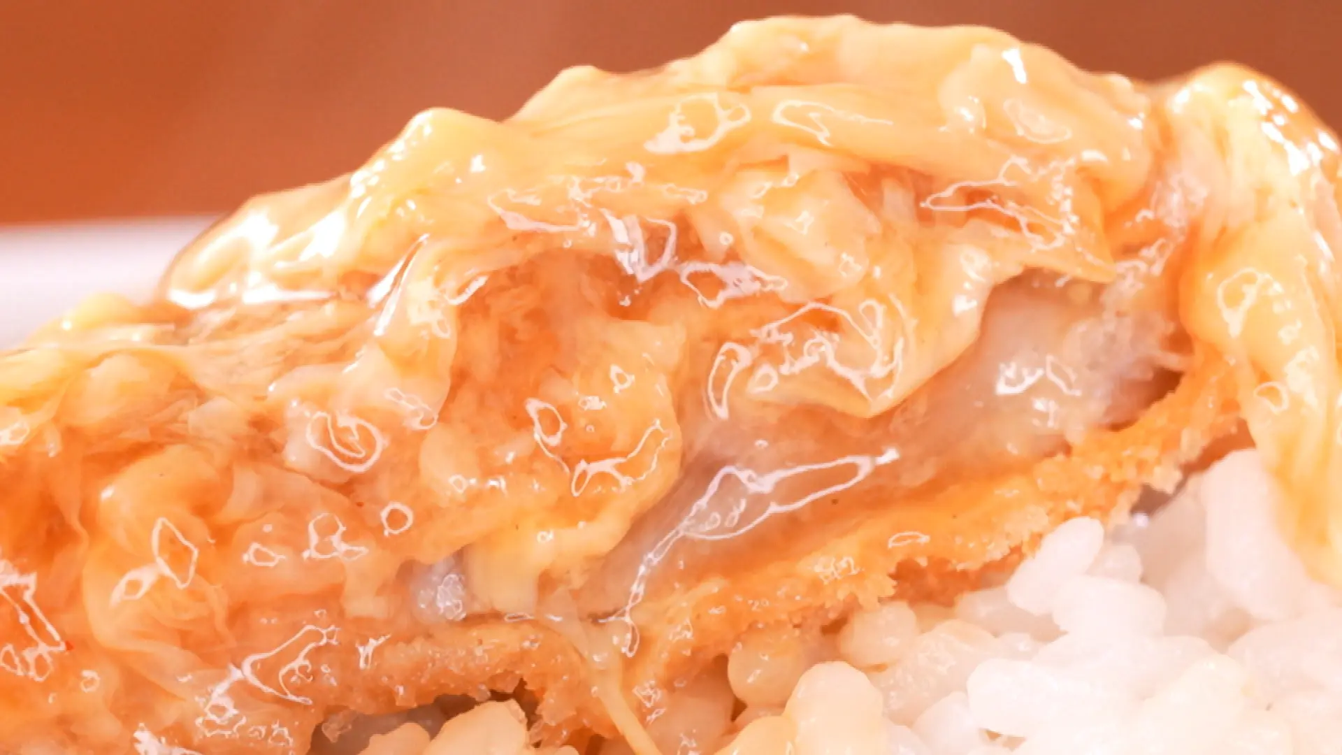 サクサクのトンカツにとろ～り中華あん！中華風カツ丼が名物の富山・高岡の中華料理店【中国料理 美好】決め手は焼豚のタレ!?