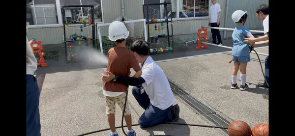 あっぴー
足場迷路が楽しかったです。
コケ作りや、左官体験、重機体験、型枠体験、ウォータージェット、高所作業車、色々な体験ができて、面白かったです。