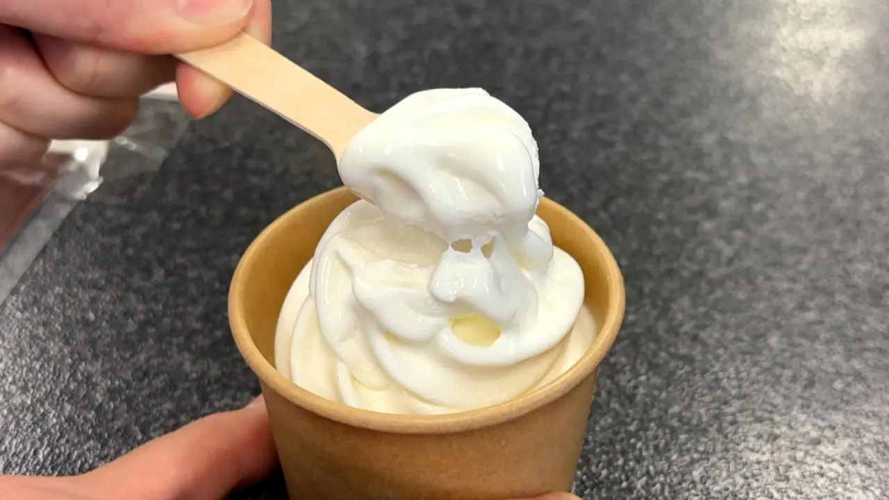 ミルクソフトクリーム　400円（税込）