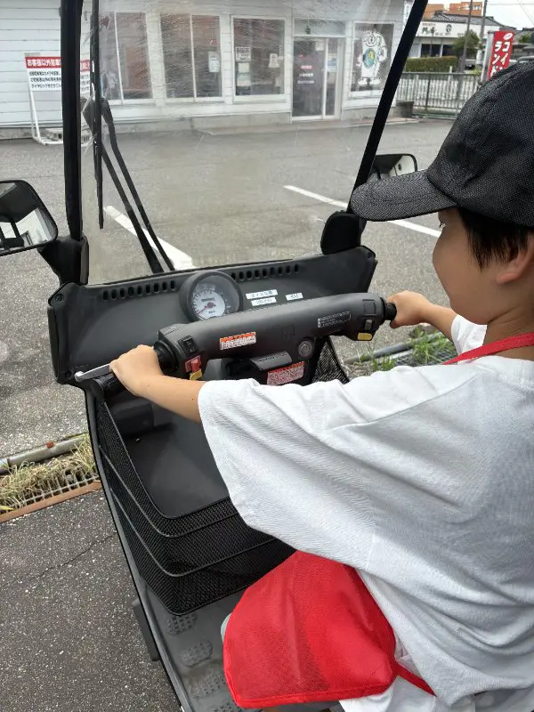 たいちゃん
自分で作ったピザはすごくおいしかったです。
