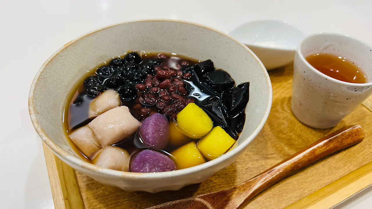 プルプル豆花にもちもちタピオカ、魯肉飯も…富山駅近の台湾スイーツ