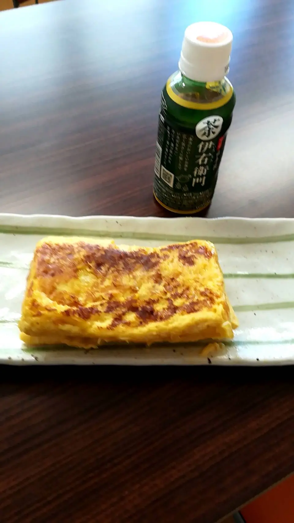 ユウ
卵焼きが大好きで、卵焼きがどうやって作るのか知りたくて応募しました。
卵焼きの作るコツや材料の隠し味を知ったりできて、応募してよかったと思いました。
優しく丁寧に教えてくれてとても嬉しかったです。機会を作ってくれて、ありがとうございました。

