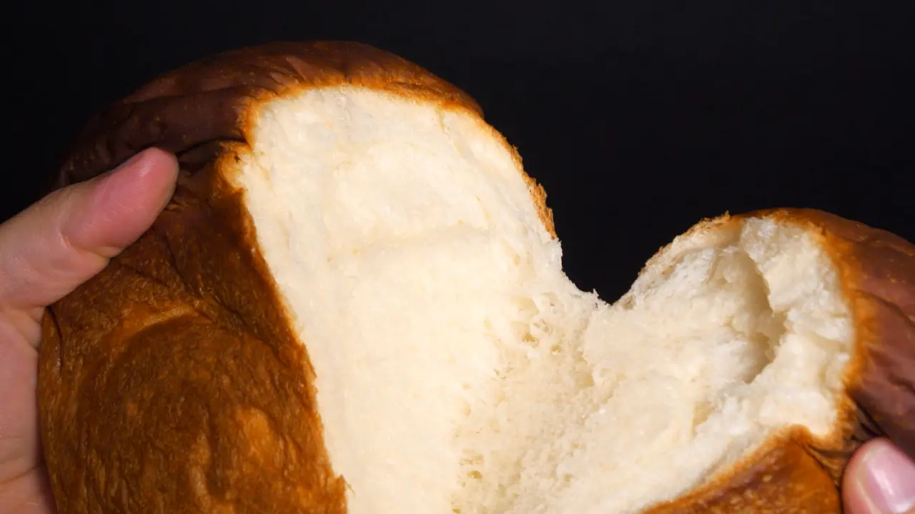 水分量にこだわって研究に研究を重ねた食パン「ワンハンドレッド」