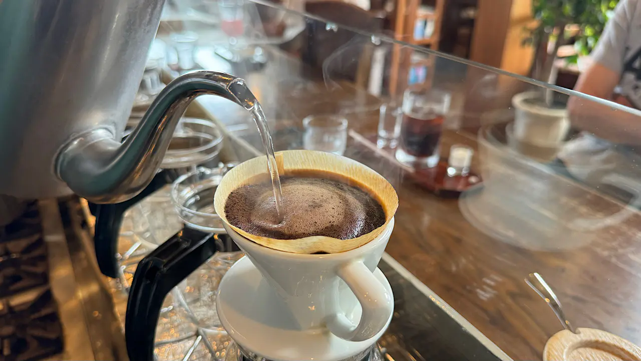 アヒルが泳ぐ喫茶店【ダックスファーム】名水ゆたかな入善の田園風景で味わう老舗の自家焙煎コーヒー