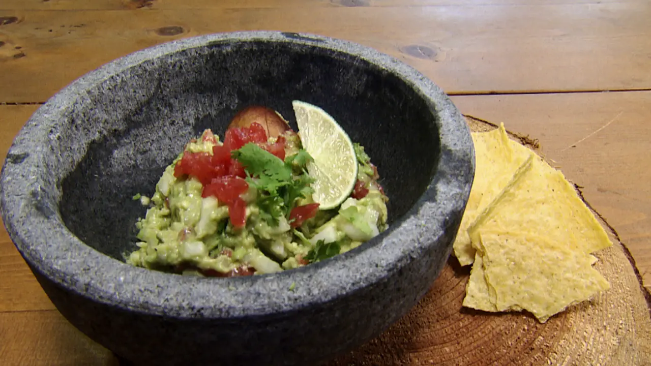 【お料理レシピ】実は切るだけ! 失敗しらずのメキシコ料理【ワカモレ】アレンジ広がる簡単レシピをプロが伝授