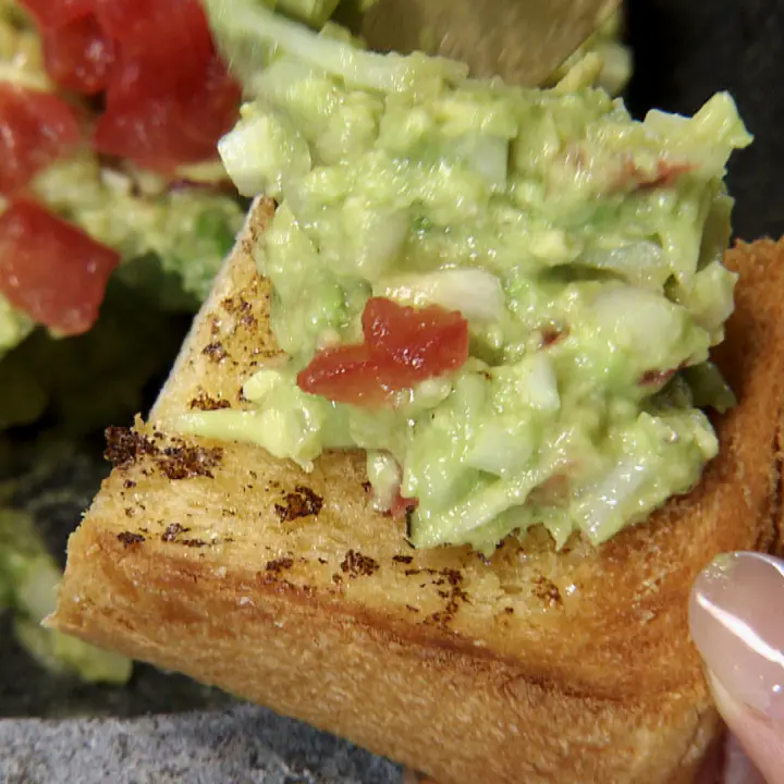【お料理レシピ】実は切るだけ! 失敗しらずのメキシコ料理【ワカモレ】アレンジ広がる簡単レシピをプロが伝授