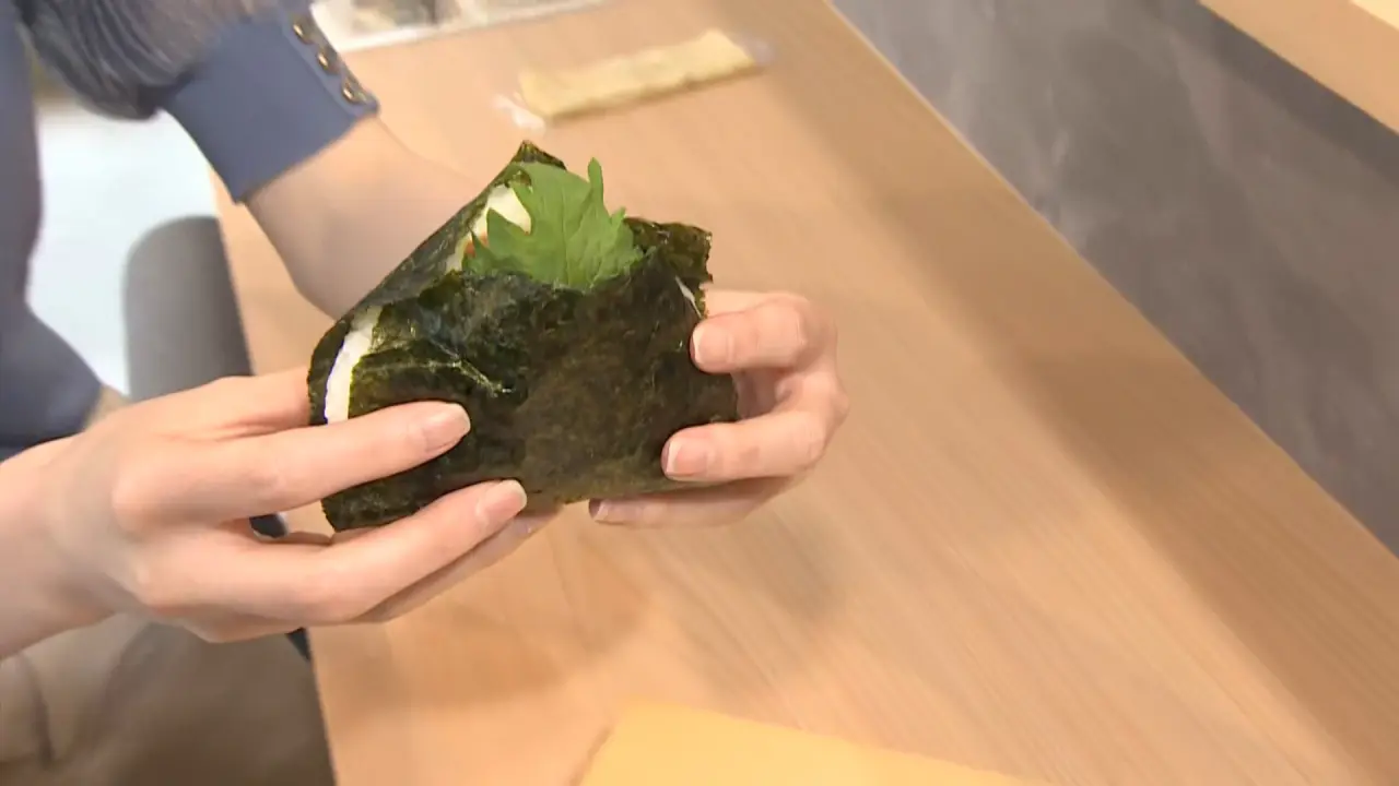 ツヤツヤほかほか！羽釜炊きおにぎり専門店【米騒動】口の中でふわっとほどける格別朝ごはん