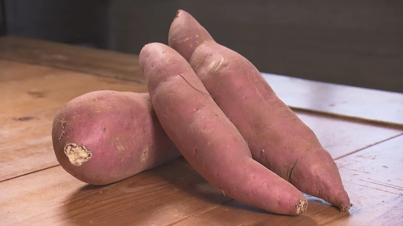 【お料理レシピ】おやつにも おかずにも【さつまいも餅】モチモチ食感で子供にも大人気！ 簡単レシピでできる さつまいもの新しい食べ方