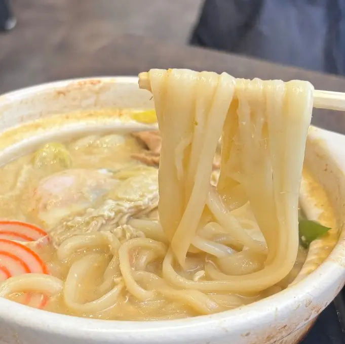 行列ができる富山名物もつ煮込みうどん【糸庄】ファボーレ店だけで食べられる秘伝の出汁×グリーンカレーの新メニュー【糸庄ファボーレ店】