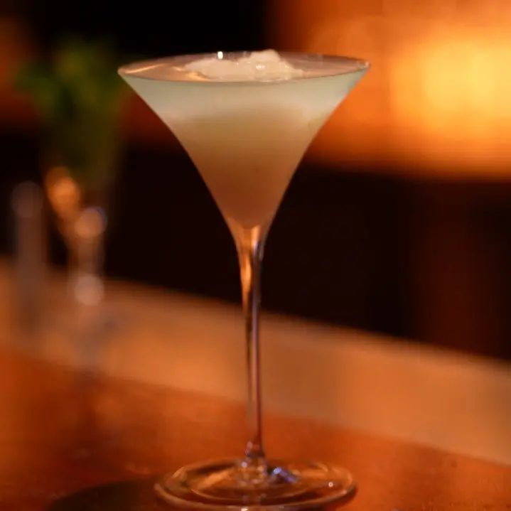 魚津の夜を静かにもてなす女性バーテンダー【BAR Power GRAN】伝説のバーテン毛利隆雄に認められたオーセンティックバー