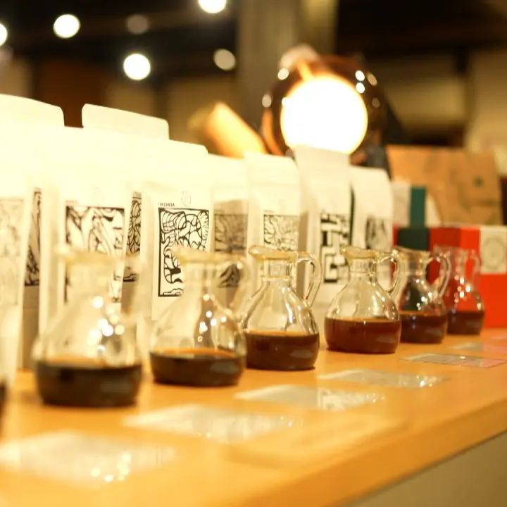 風格ある古民家をモダンにリノベ【GUMP COFFEE ROASTERS.】スペシャルティコーヒーとスイーツを楽しむ立山町のカフェ