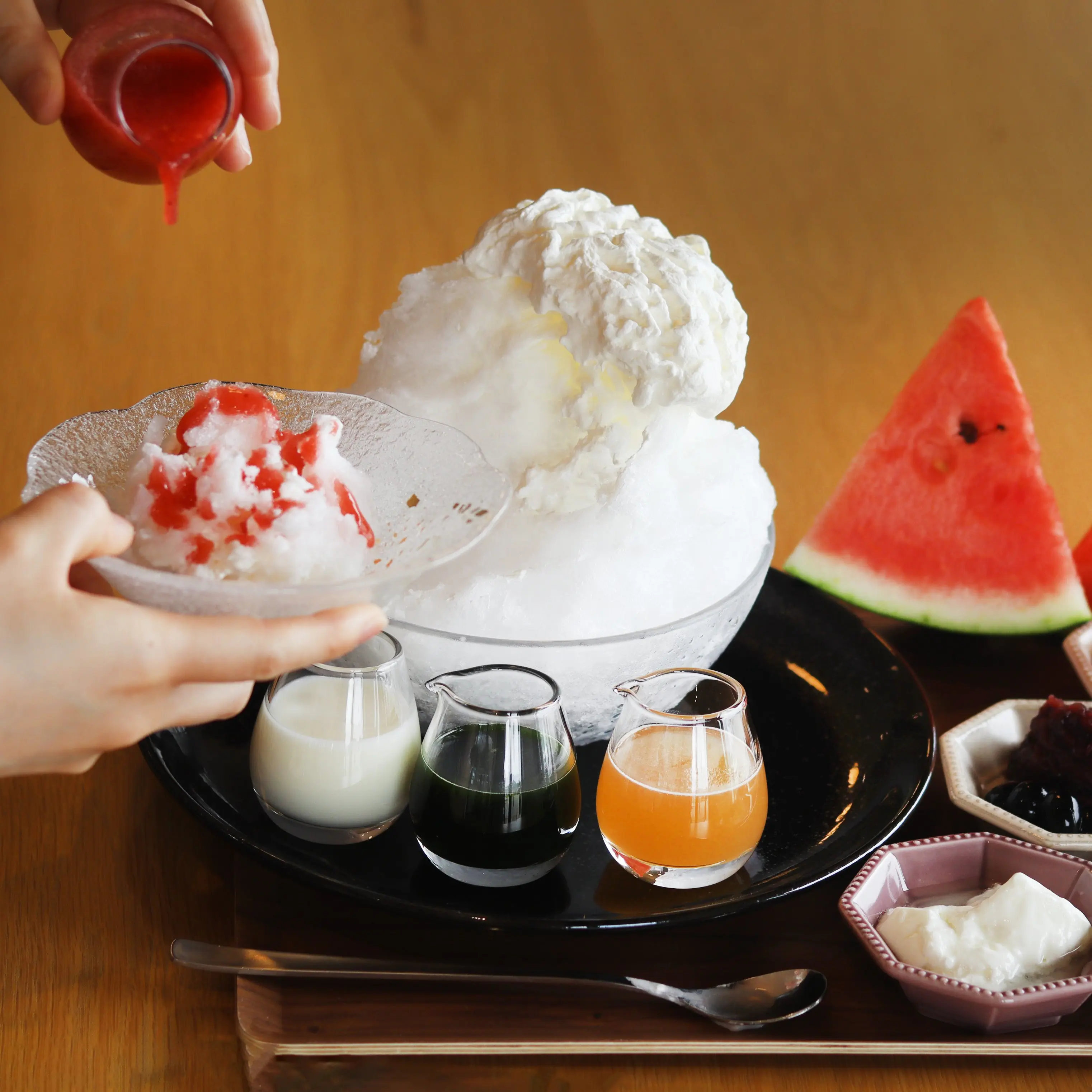 立山の雪解け水を48時間以上かけて製氷 なめらかな氷を味わう【かき氷