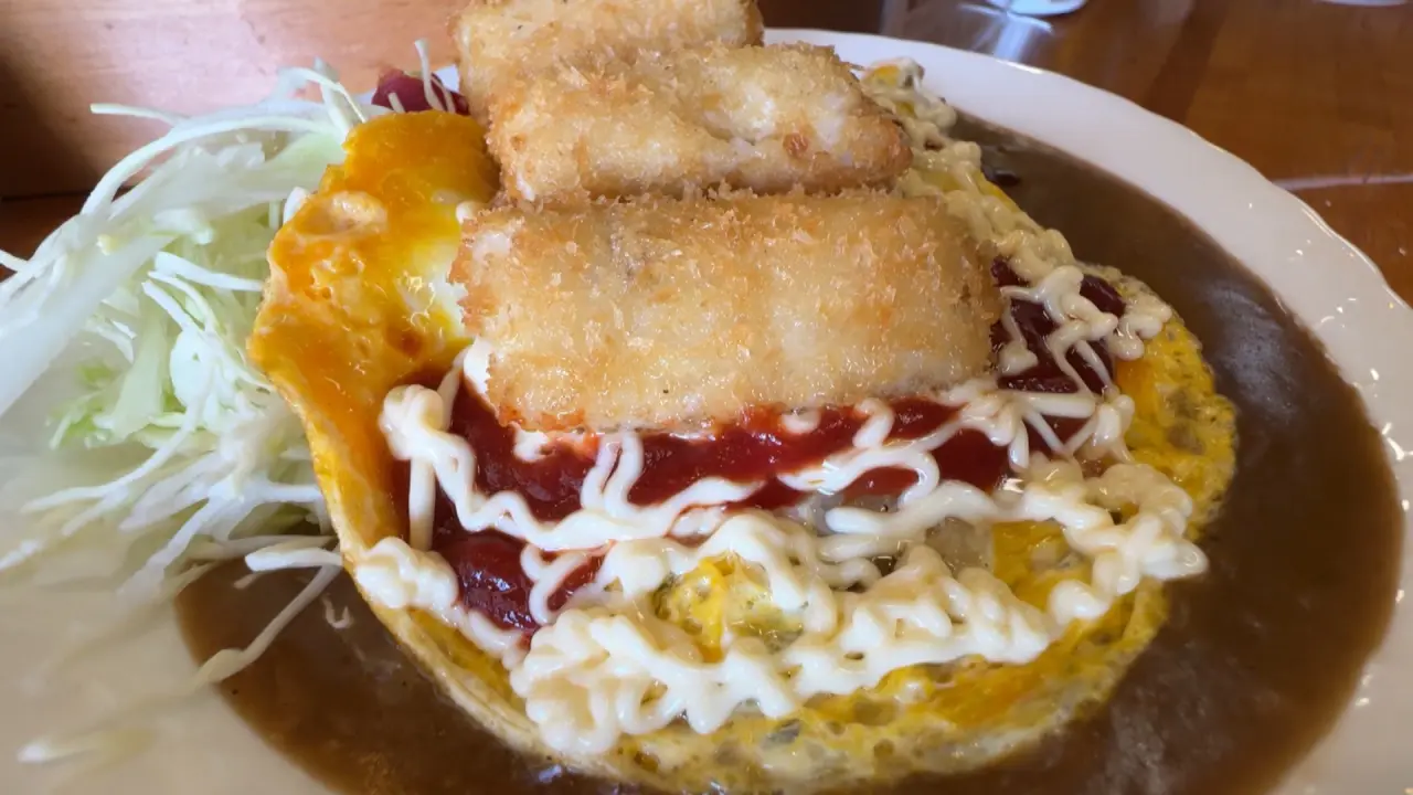 学生街で半世紀愛されるカレーの名店【カリカット】実はピラフやナポリタンも人気