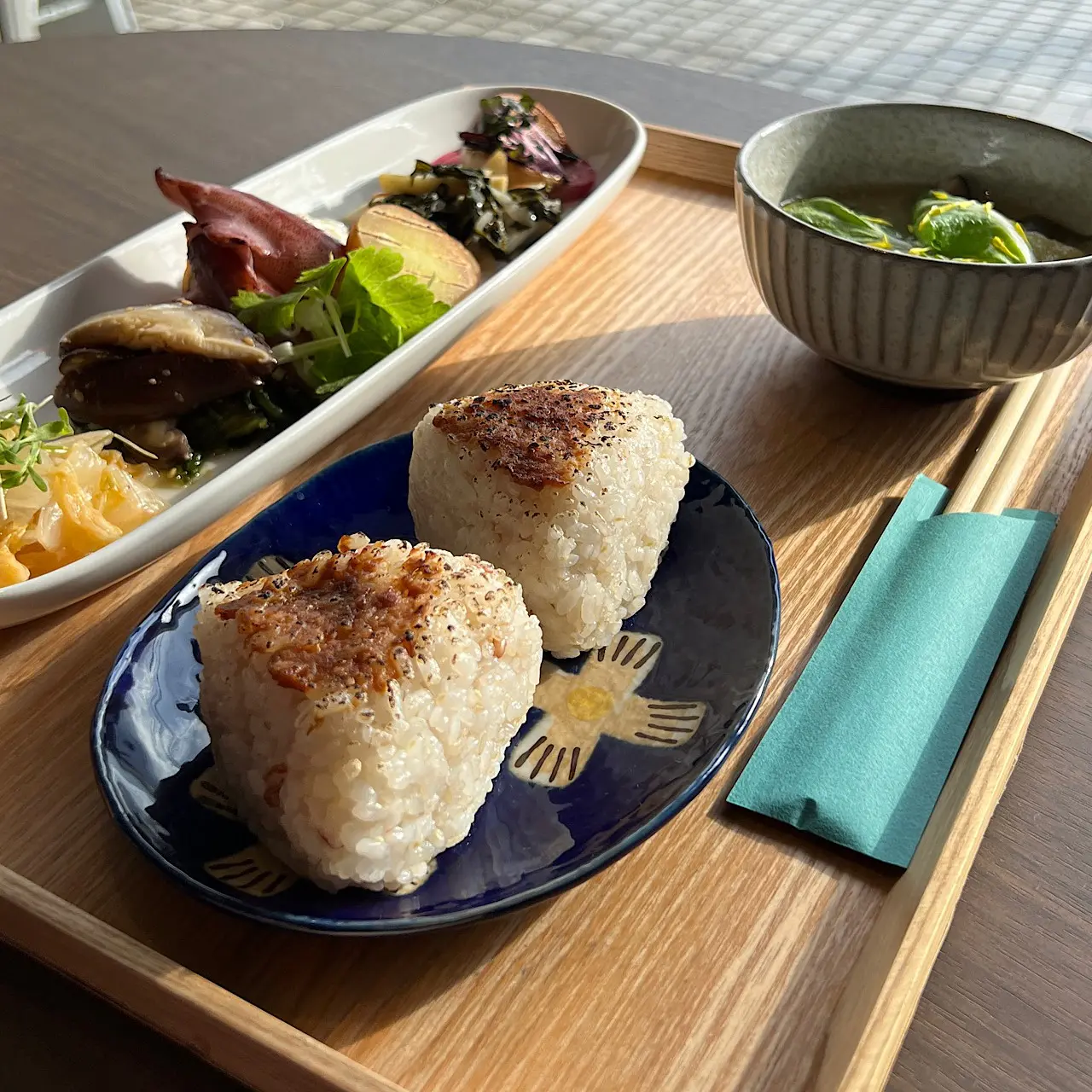 「手を加えなくても、おいしいものはおいしい」農家直仕入れの野菜やお米　自然の恵みを、まっすぐに。【さて、羊に戻るとしよう】高岡で季節をいただく昼ごはん