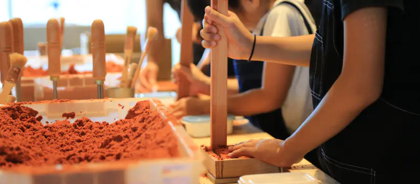 夏のおでかけ＆自由研究にもおすすめ！【2026富山の工場見学・制作体験まとめ】ます寿し・せんべい・アイス作り体験も