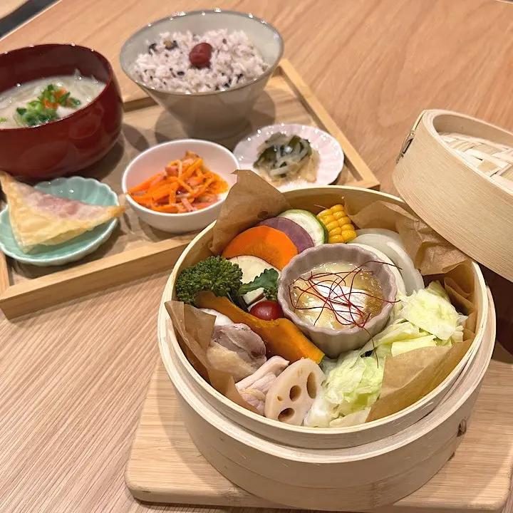 【富山駅近】女性客が8割のカジュアルな焼き鳥店【TSUKIDORI】ランチはせいろ蒸しでおなかいっぱいに