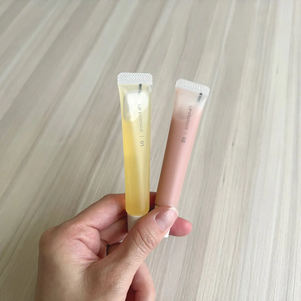 【無印良品】唇の縦ジワが消える! 大バズりした【リップエッセンス】春夏ケアにもオススメ！