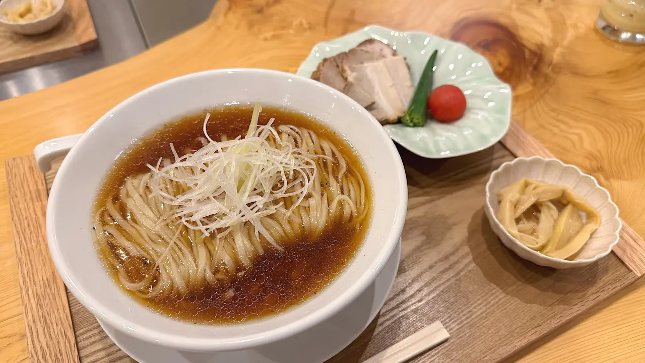 つるコシ麺に感動! 大岩の魂を宿す富山ラーメン新店【自家製麺ふきの葉