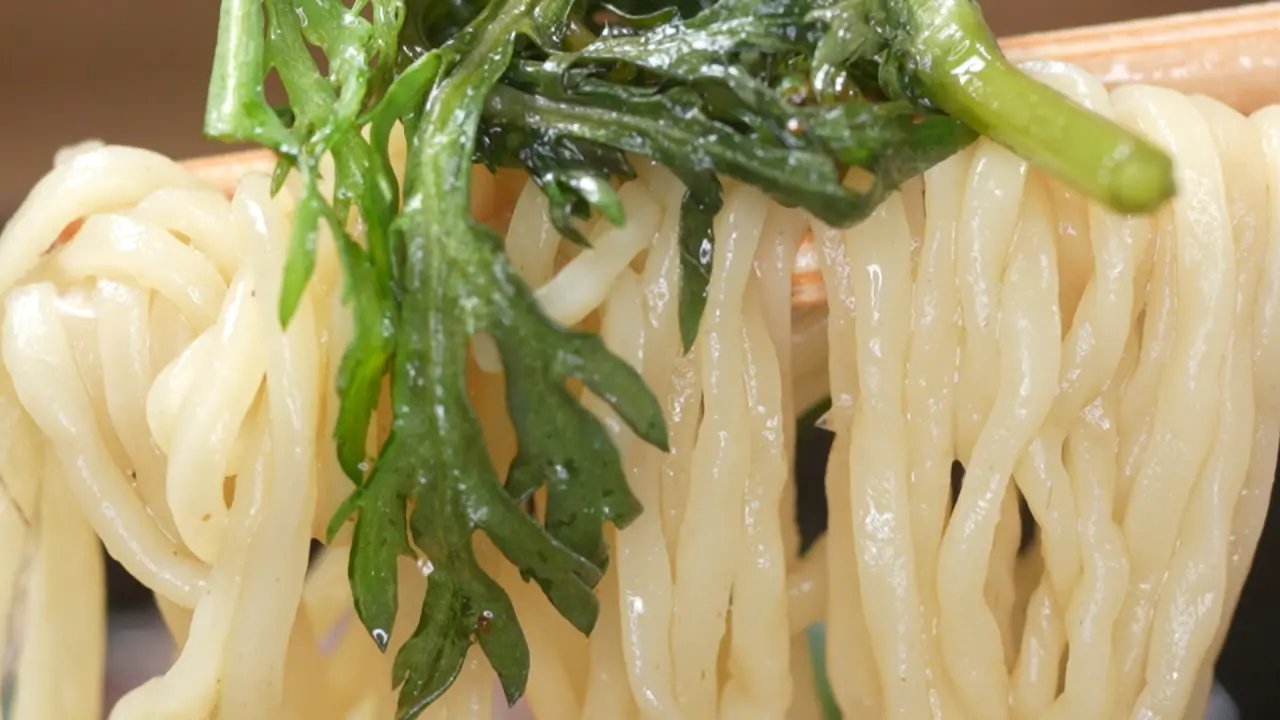 和食の料理人が本気で作る朝ラーメン【食彩 粋りん】だしが際立つ澄んだスープが身体に染み入る