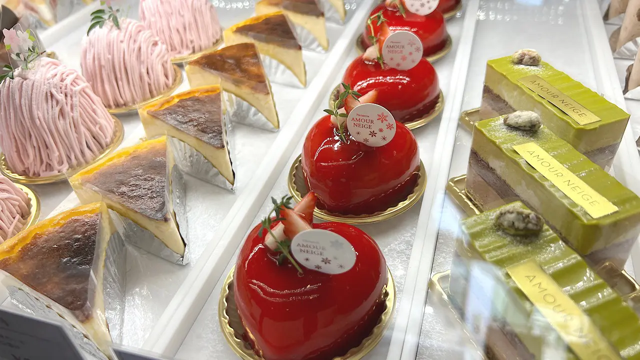 ひと口で魅了される繊細な味わい【アムール・ネージュ】富山のまちかどに佇む小さなケーキ屋さん