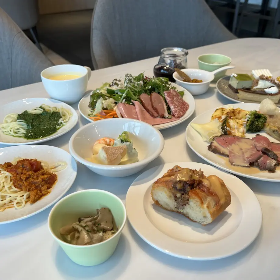 秋はチーズ！ホテルの贅沢ランチビュッフェ【ダブルツリーbyヒルトン富山】希少チーズも食べ放題！