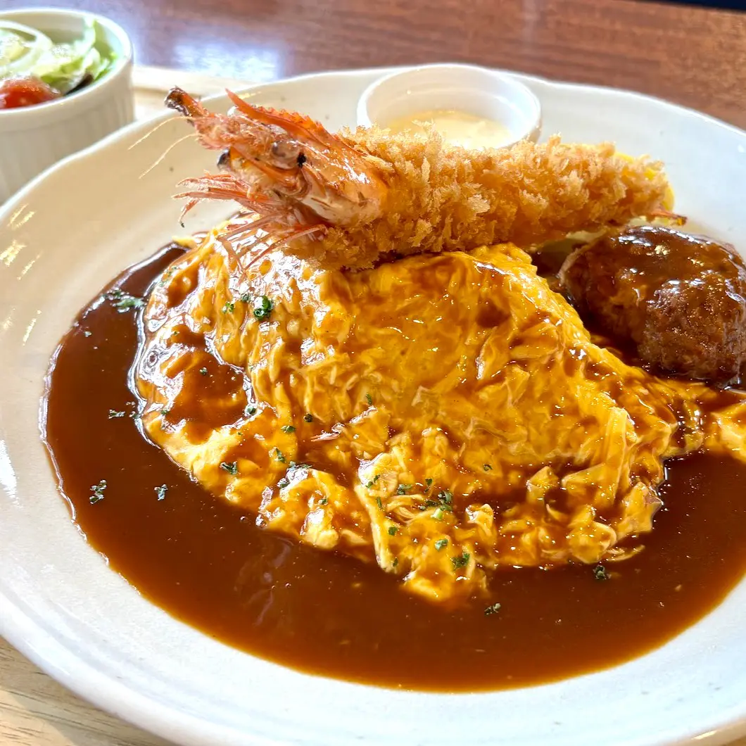 本格派なのに居心地抜群！ 砺波チューリップ公園近くの隠れた名店【洋食 cafe 梟】全品テイクアウトOKのレストラン