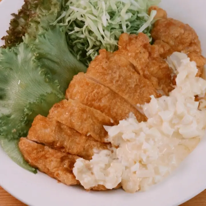 【お料理レシピ】タルタルと南蛮酢たっぷりで本場の味【チキン南蛮】宮崎県発祥グルメを家庭でも簡単に
