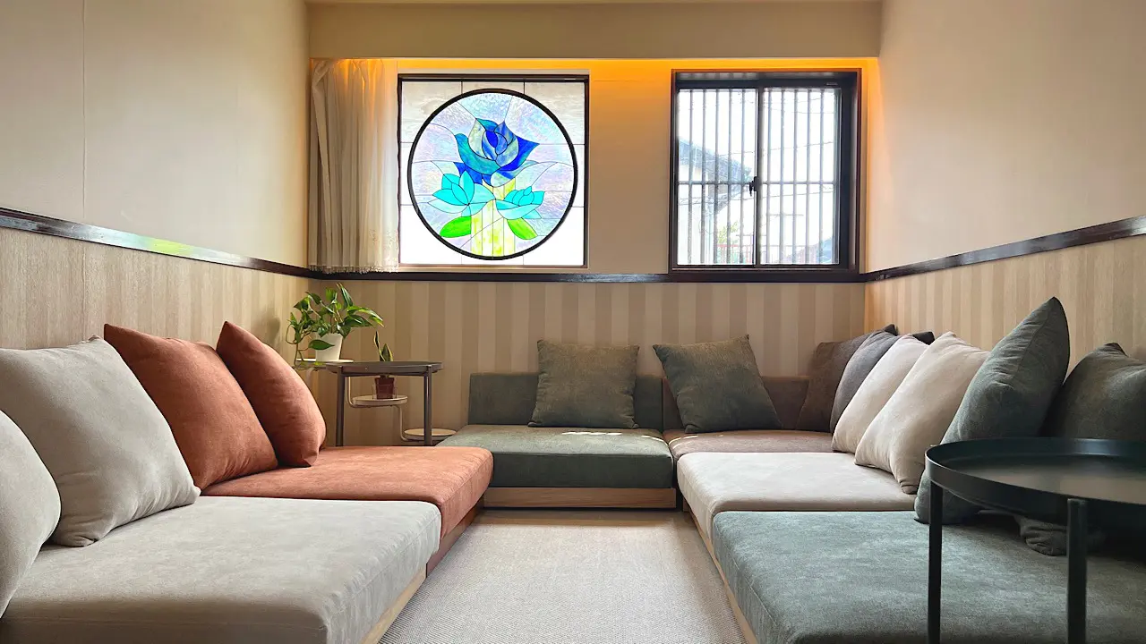 坂のまちから川を見下ろす雑貨カフェ【grin the cafe】おわらの風情